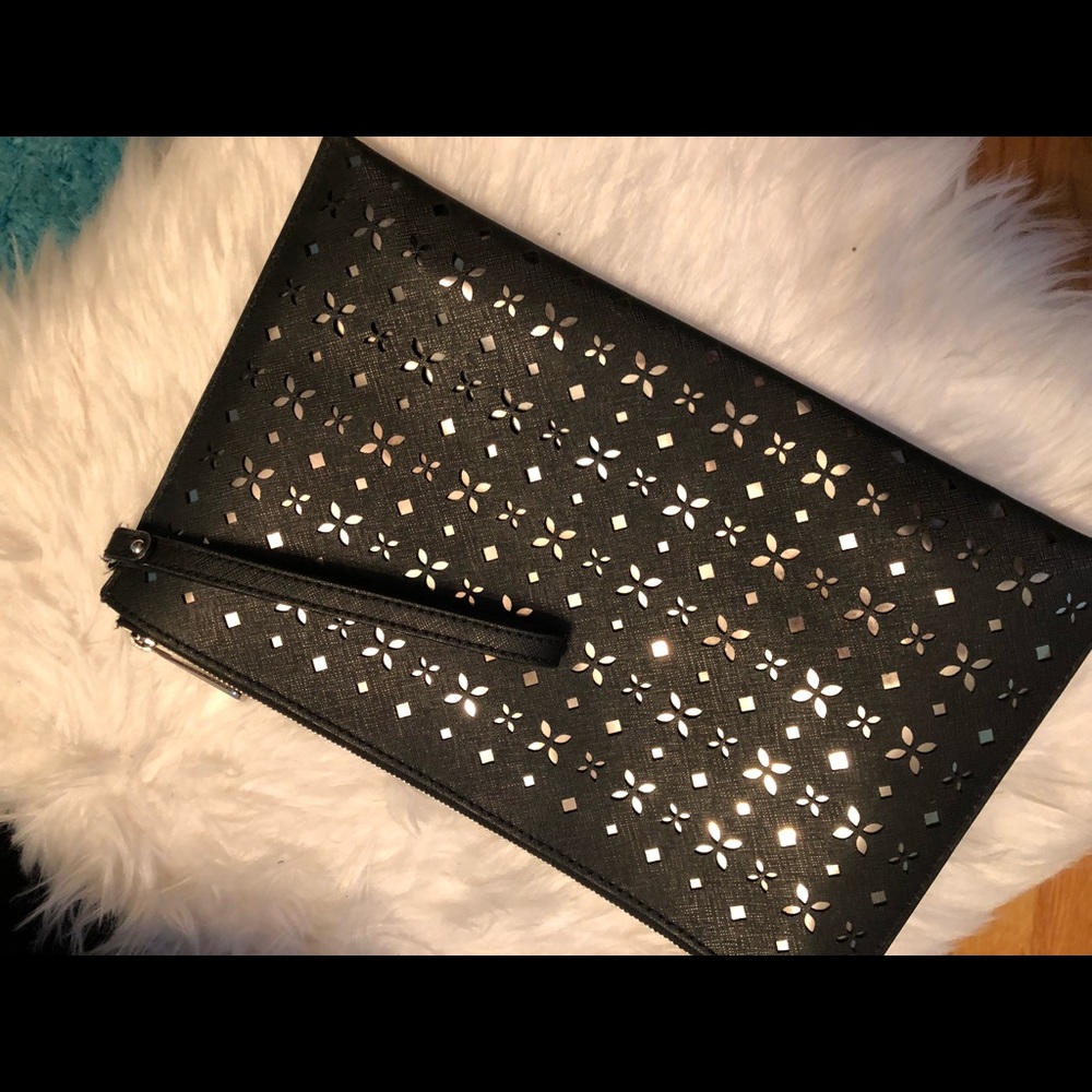 Michael Kors wristlet (authentic)